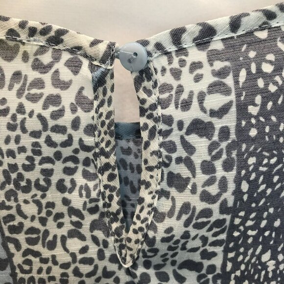 Cooper & Ella Career Blouse Cap Sleeve Tie Bottom Blue Animal Print Size Medium - Picture 8 of 14